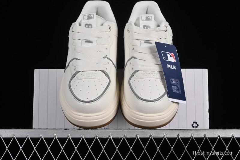 MLB Chunky Liner Basic New York Yankees Thick Sole Platform Sneakers with 6cm Height Increase - 3ASXCA12N50IVS