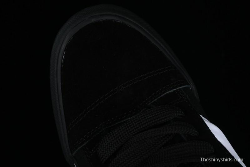 Vans Classics Knu Skool Retro Skate Shoes with Thickened Tongue and Oversized Toe - VN0009QCB9P