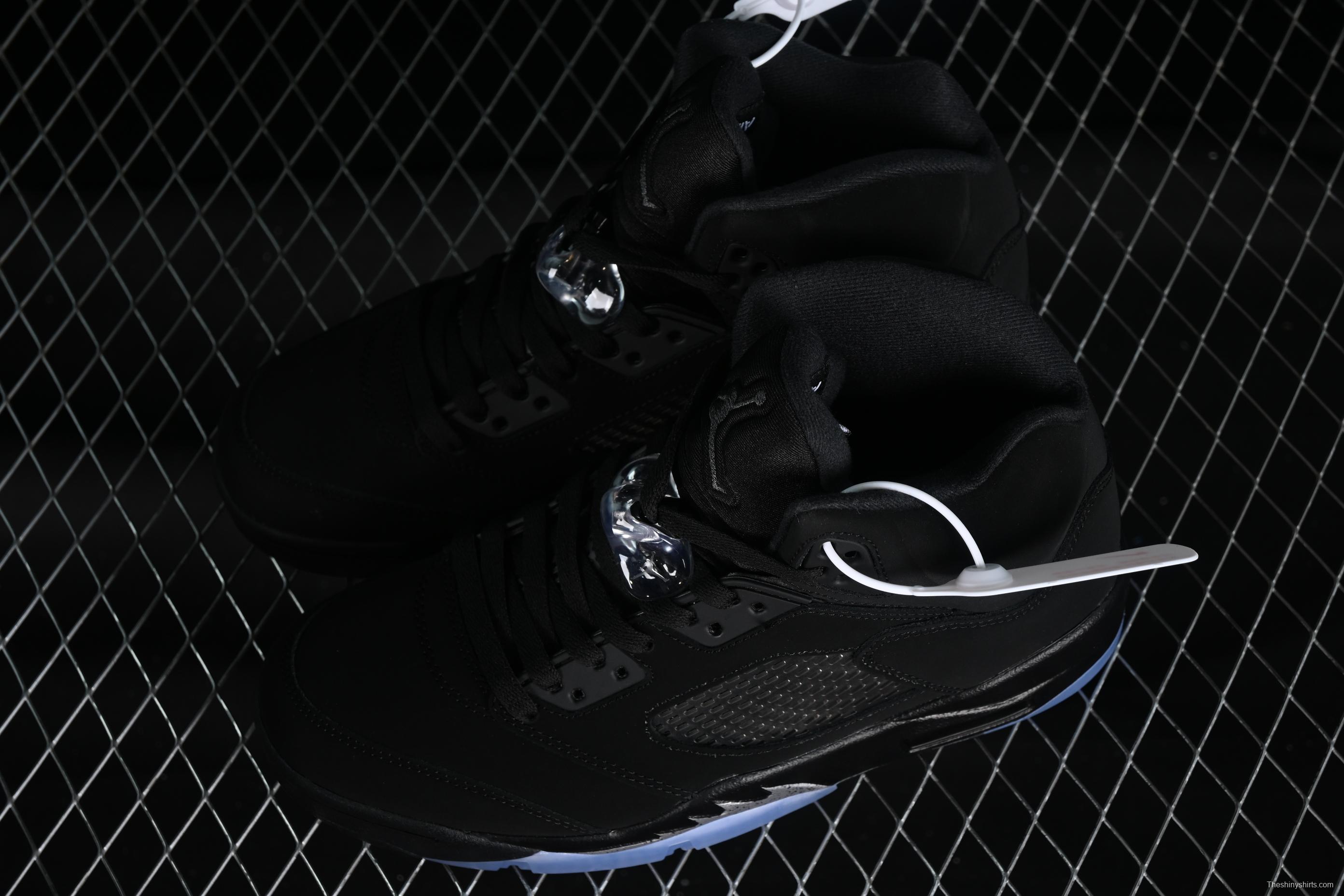 Nike Air Jordan 6 Retro Basketball Shoes with Black Leather and Suede Upper - FZ2239-001