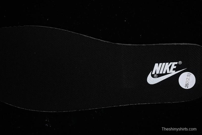 Nike Supreme x SB Dunk Low Panda Colorway Low-Top Casual Skate Shoes - RM2308-332