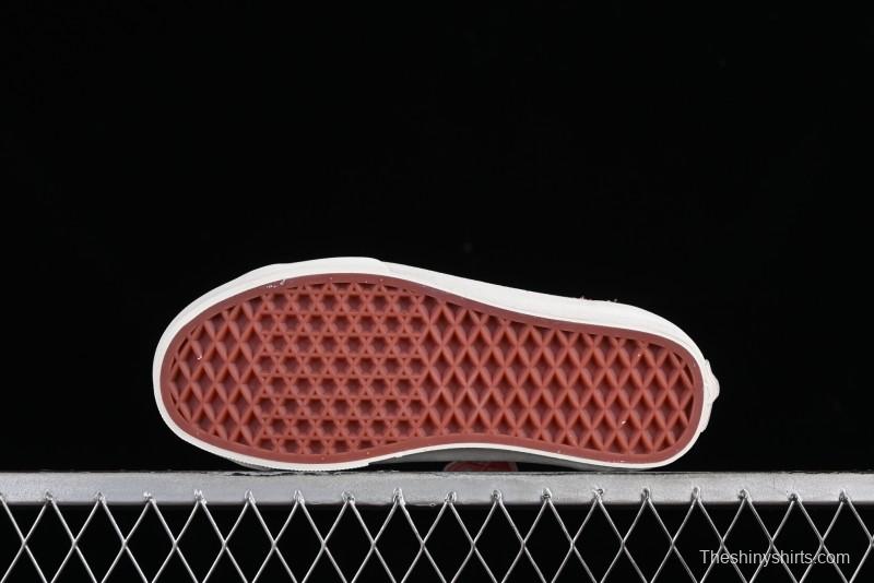 Vans Style 36 Low-Top Skate Shoes with Pink Embroidery - VN000CRPGRN