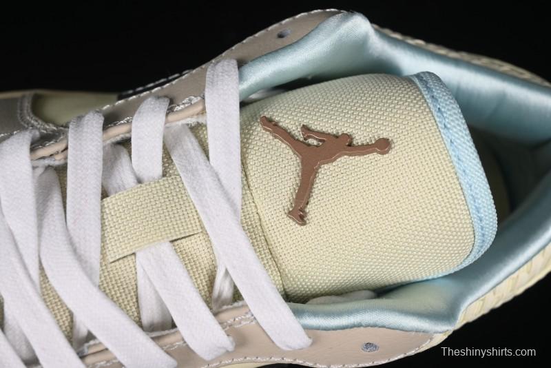 Nike Air Jordan 1 Low Retro Basketball Shoes with Classic Design - HQ3440-101