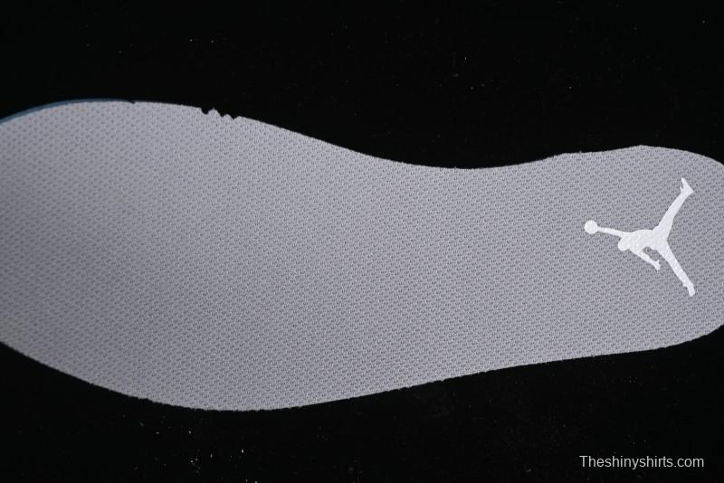 Nike Air Jordan 1 Mid Basketball Shoes Silver White - FN5031-100