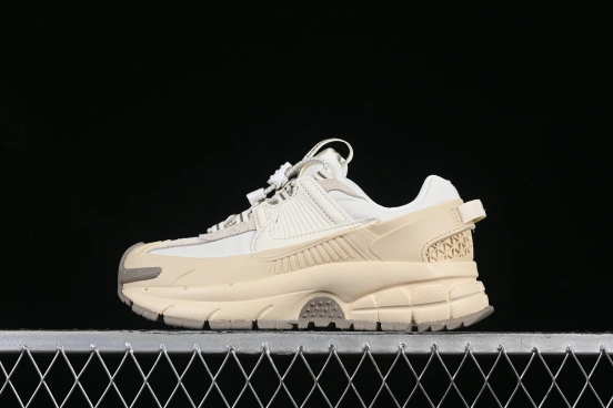 Nike Zoom Vomero 5 Retro Marathon Casual Running Shoes with Thick Sole and Height Increasing Design - FV2295-101