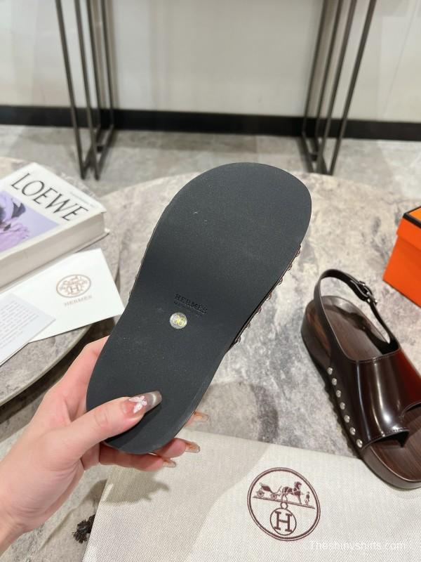 2025 Women Hermès Brown Leather Sandals KFY00250