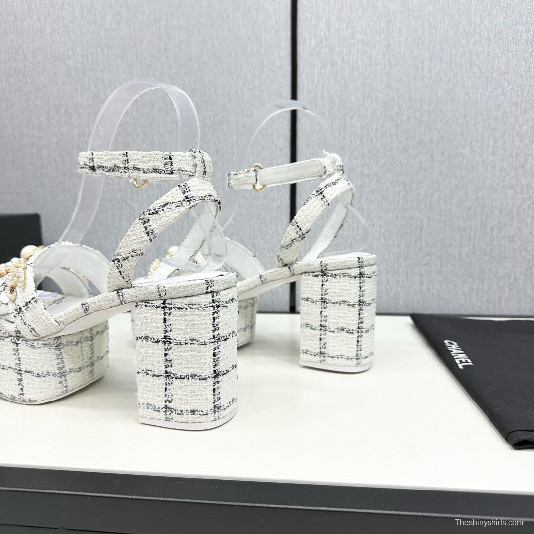 2025 Women Chanel White Black Tweed Platform Sandals