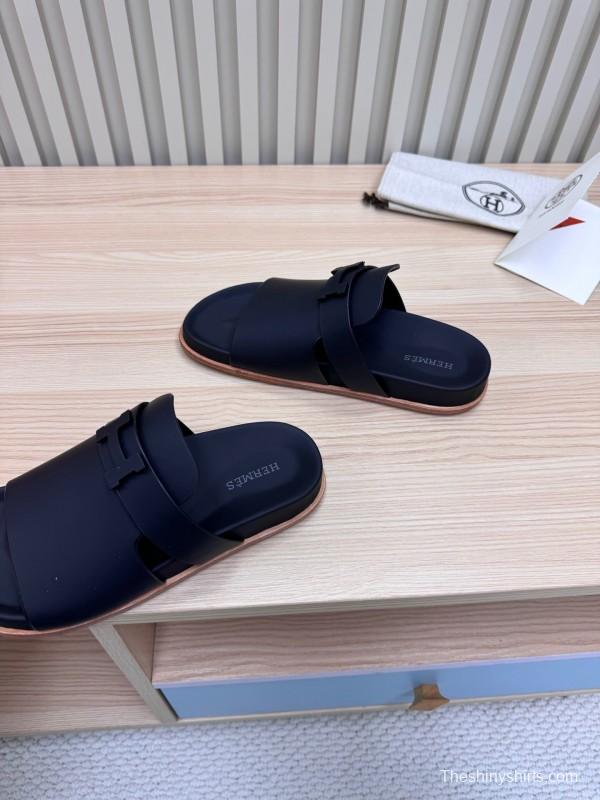 2025 Hermès Black Leather Slippers
