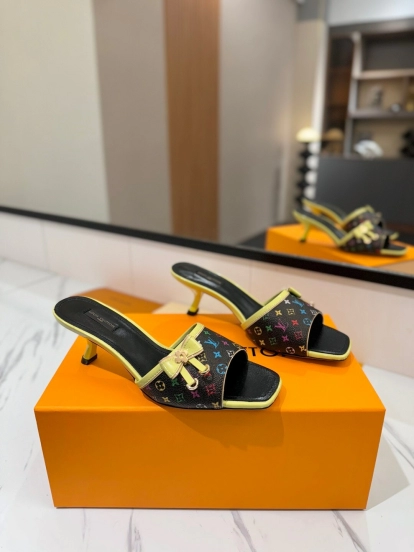 2025 Women Louis Vuitton Multicolor Leather Sandals KFY00310